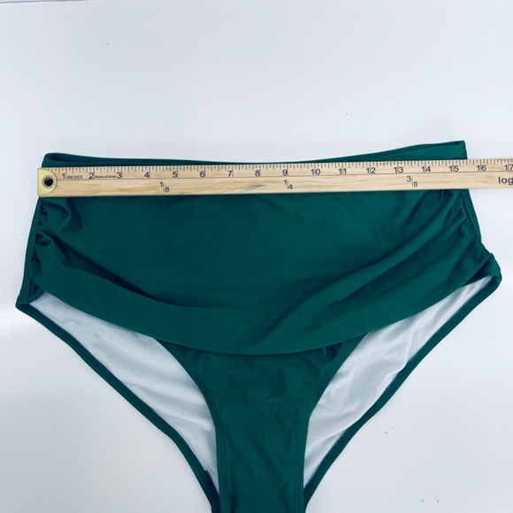 Women’s Plus Size XXL High Waisted Swimsuit Bottoms Green NWT - Picture 3 of 7